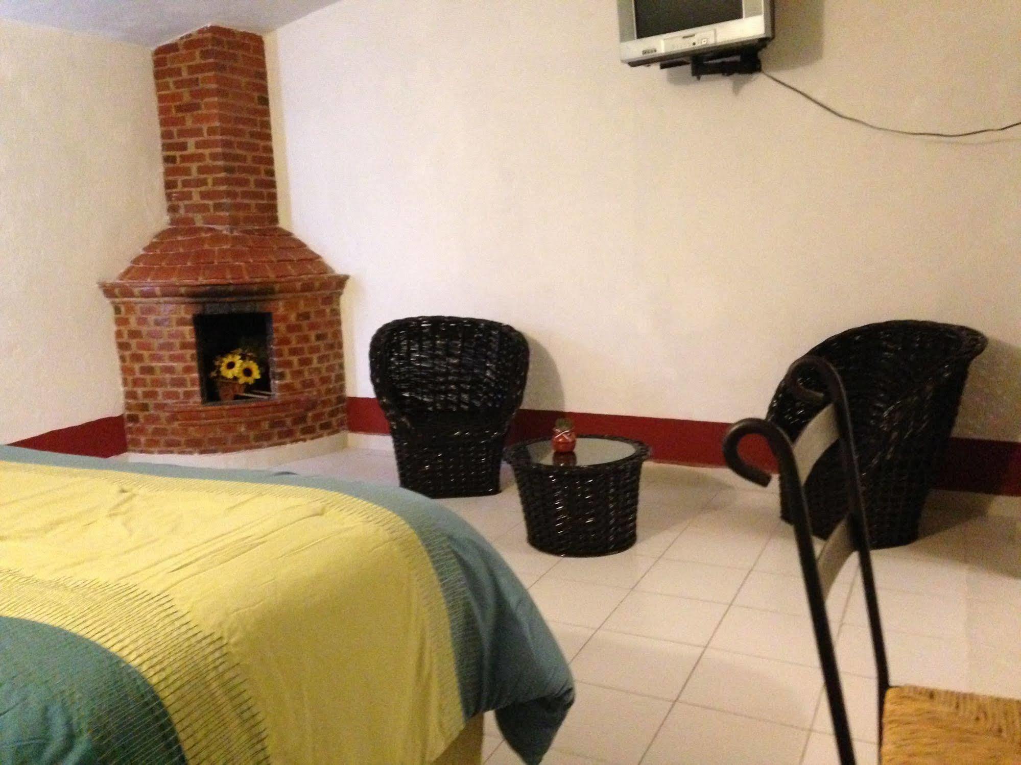 Ayenda Meson Del Rio Hotel Tepotzotlan Kültér fotó